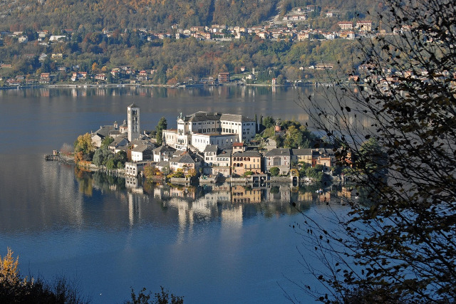 Πάσχα Lake Orta