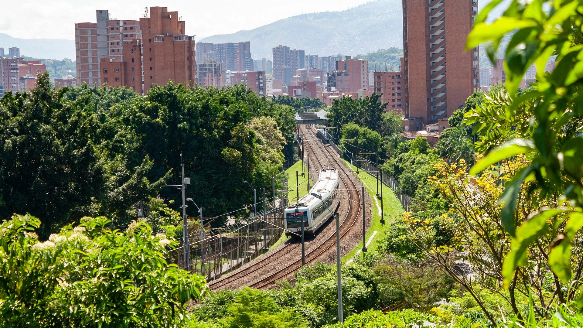 Μεγάλη Κολομβία, Μεντεγίν